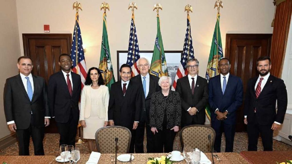 Viaje del ministro de Hacienda a Estados Unidos
