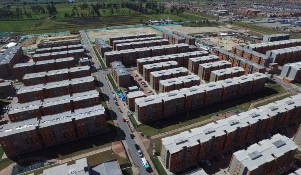 Venta de viviendas VIS en Colombia tuvo el peor primer trimestre en 10 años Panorámica muestra viviendas VIS en Colombia