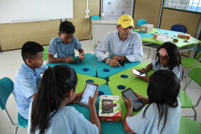 Aulas solares, Grupo Energía Bogotá (GEB)