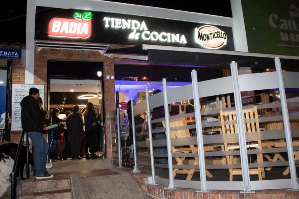 Badía y Monticello inauguran su nueva tienda de cocina