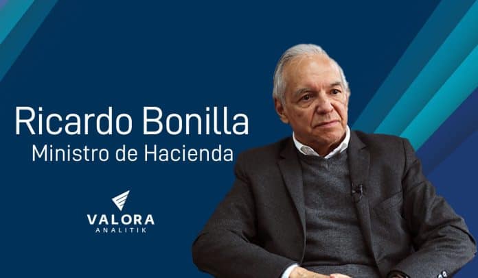 Ricardo Bonilla, ministro de Hacienda.