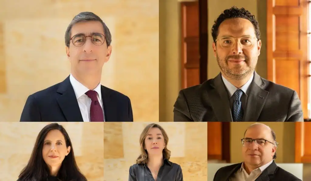 Petro contra el Comité de Regla Fiscal: ¿Actúan como brazos políticos? Juan Pablo Córdoba, presidente del Comité de Regla Fiscal, Andrés Velasco, director técnico; Sylvia Escobar, María Fernanda Suárez y Fernando Jaramillo