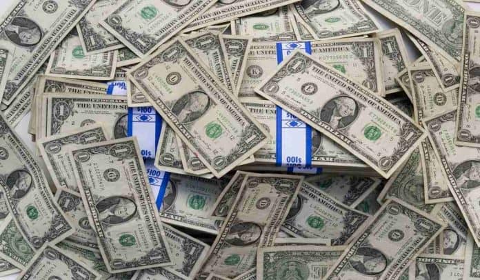 Dólar en Colombia (3) Dólar Colombia 2 de mayo: se mantuvo estable en la primera jornada del mes