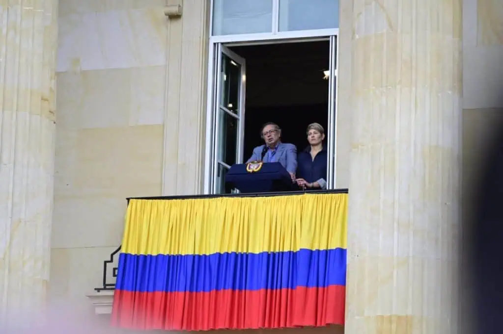 "Si no se aprueban las reformas, las EPS y los fondos de pensión se acaban": Petro durante balconazo Gustavo Petro en balconazo