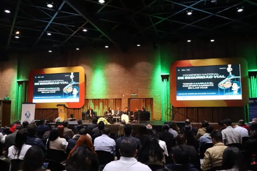 Gran Pacto por la Seguridad Vial Empresarial: la iniciativa que busca reducir los siniestros viales Empresarios y Gobierno firman el Gran Pacto por la Seguridad Vial Empresarial