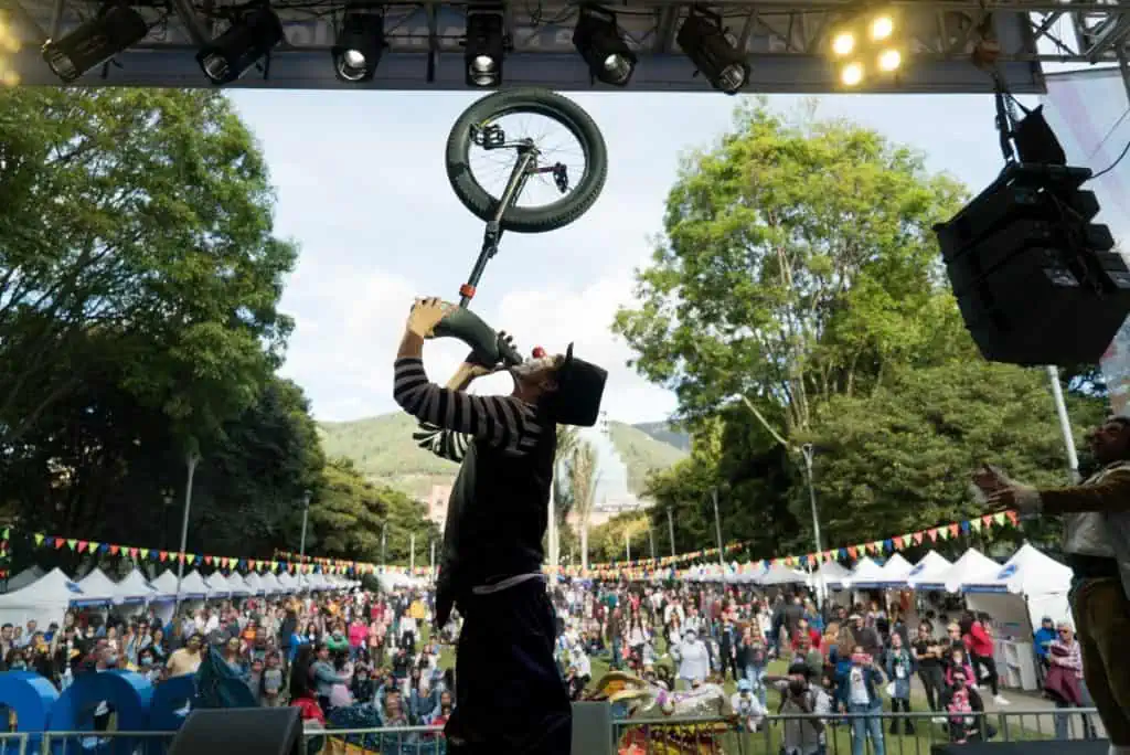 Agentes culturales y creativos podrán acceder a créditos mediante la iniciativa 'Capital Creativo' Más de 150 mil personas se dedican a la cultura en Bogotá