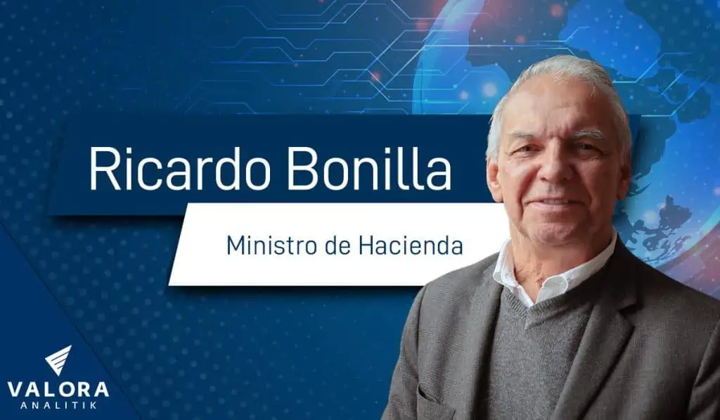 Ahora | Minhacienda prevé que gasolina suba menos en Colombia; cambia estimación de dólar e inflación Ricardo Bonilla, ministro de Hacienda