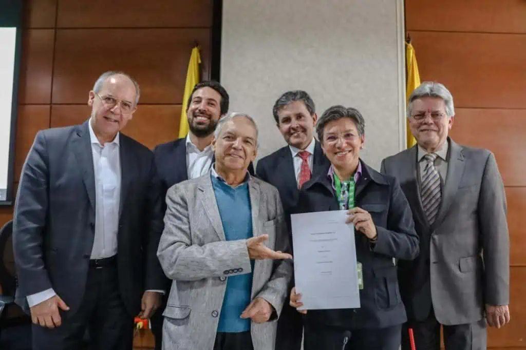 Cierre financiero y conflicto de intereses en segunda línea del metro de Bogotá; esto responden Ministro de Hacienda otorgó garantía para segunda línea del metro