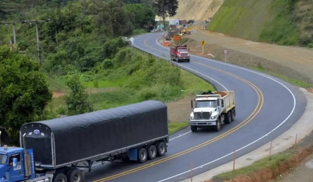 Piden al Gobierno acelerar construcción del proyecto 4G Mulaló-Loboguerrero Vía Mulaló - Loboguerrero en el Valle del Cauca