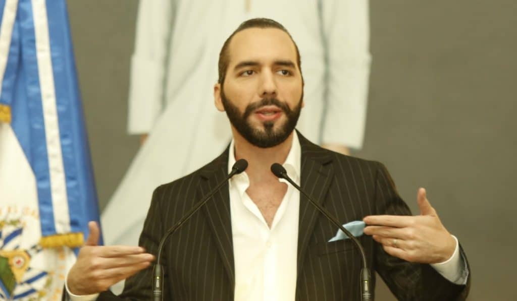 Nayib Bukele, presidente de El Salvador, en rueda de prensa desde San Salvador