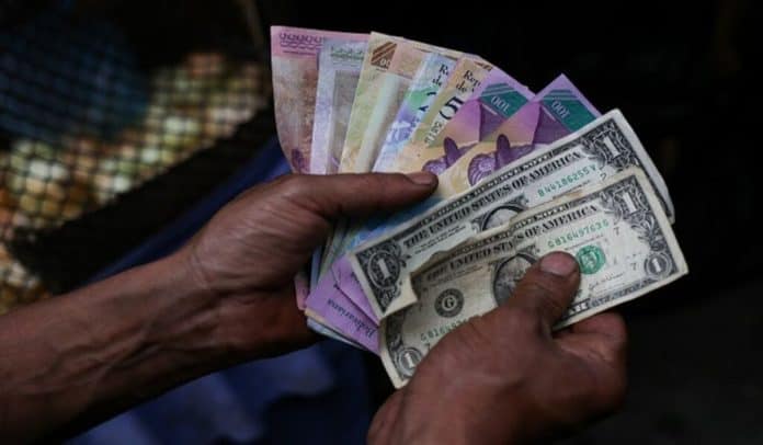 Nicolás Maduro aumentó a US$70 los bonos salariales, pero no el sueldo mínimo, Nicolás Maduro aumentó a US$70 los bonos salariales, pero no el sueldo mínimo,