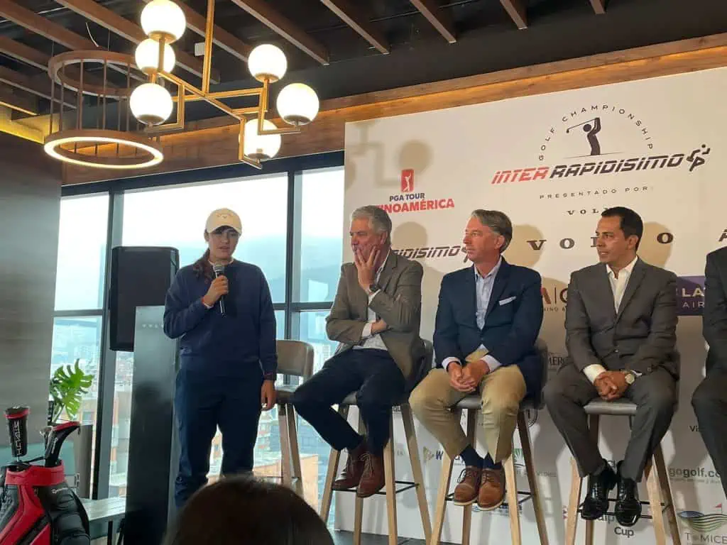 El golf se tomará Bogotá con el PGA Tour Latinoamérica: este el atractivo premio al ganador María José Bohórquez en la rueda de prensa del PGA Tour Latinoamérica este martes 30 de mayo