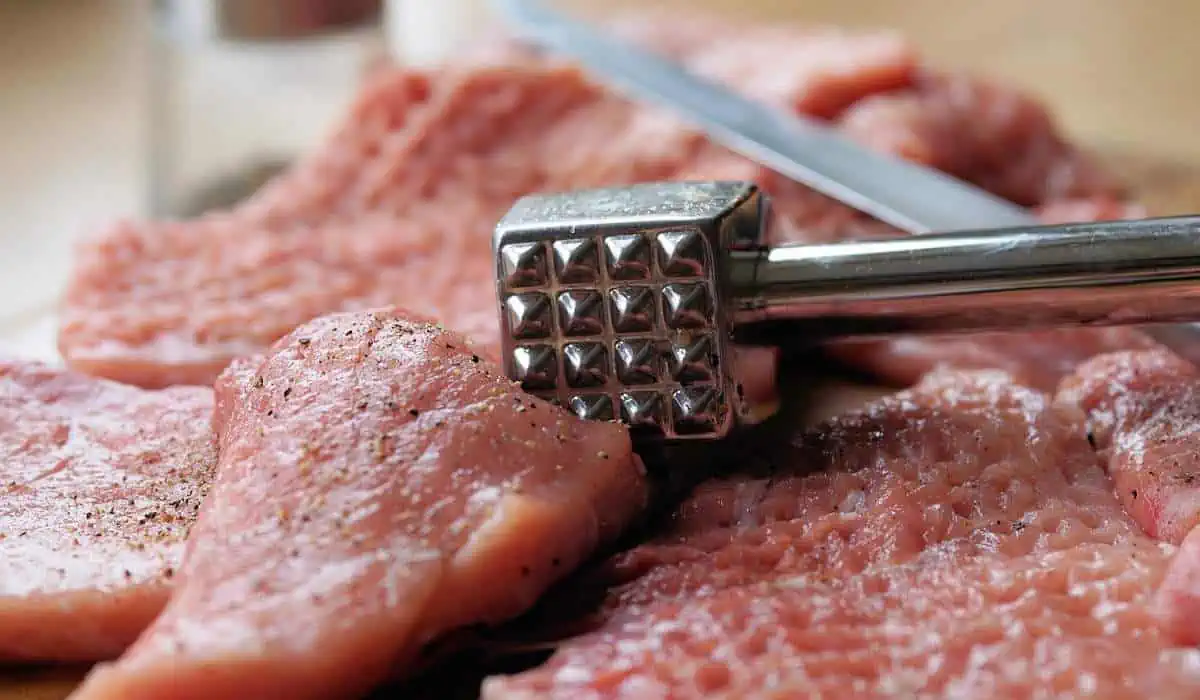 Precios de carne de res, cerdo y pollo en 2023: ¿subirán o bajarán por caso Minerva Foods? La carne tiene descuento en Almacenes Éxito.