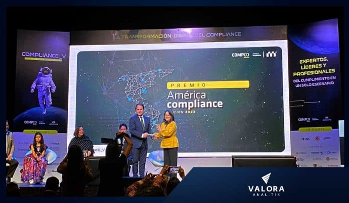 Gobernación de Antioquia recibe Premio América Compliance 2023.