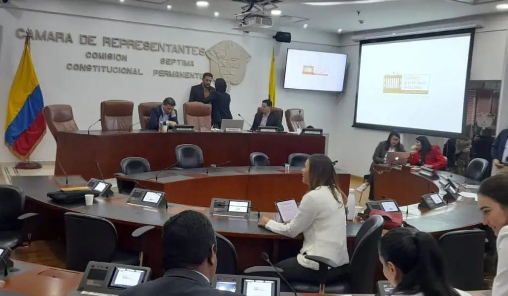 ¿Qué se aprobó en el primer debate de la reforma a la salud? Artículos aprobados en la reforma a la salud.