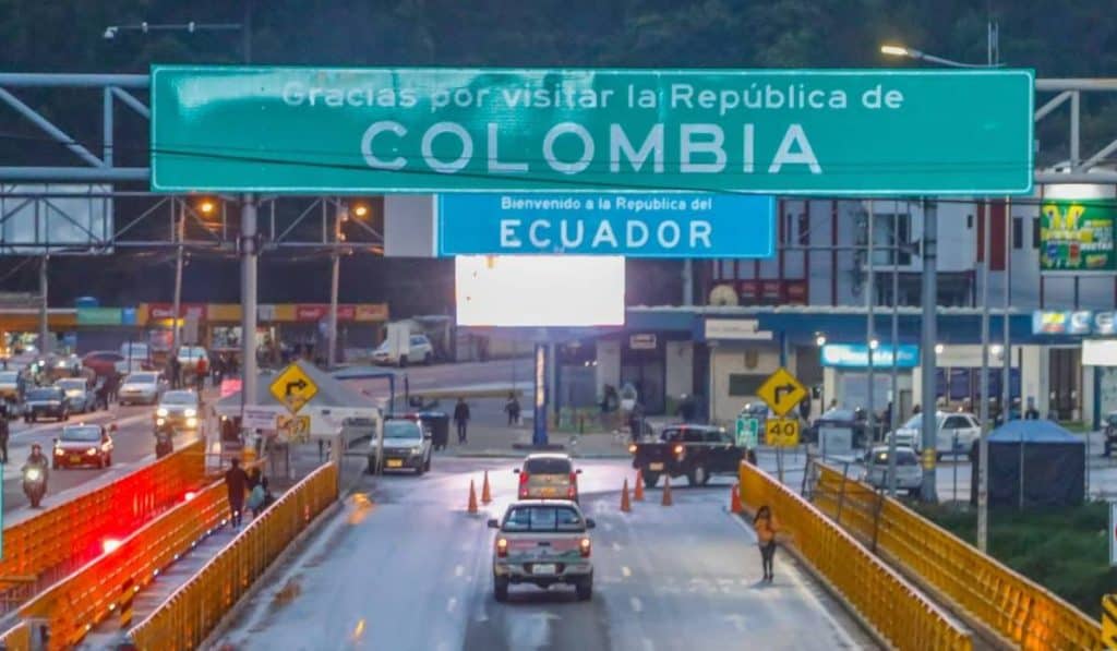 SOAT en Colombia para carros que entran al país. Imagen: MinComercio
