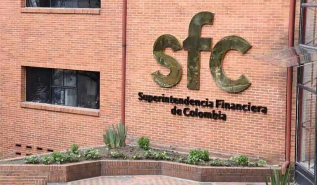 Remezón en la SuperFinanciera: César Ferrari pide renuncia a cúpula de la entidad Fachada de la Superintendencia Financiera de Colombia