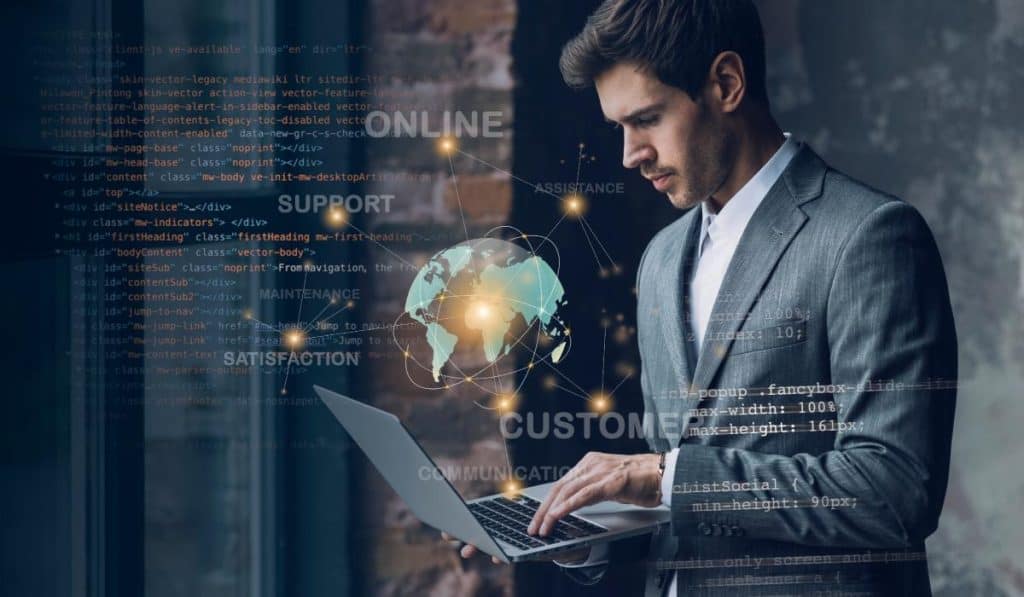 Foto ilustrativa de un profesional en tecnología que domina las competencias blandas.