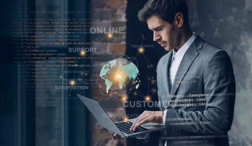 Transformación digital: competir con tecnología o implementar tecnología Foto ilustrativa de un profesional en tecnología que domina las competencias blandas.