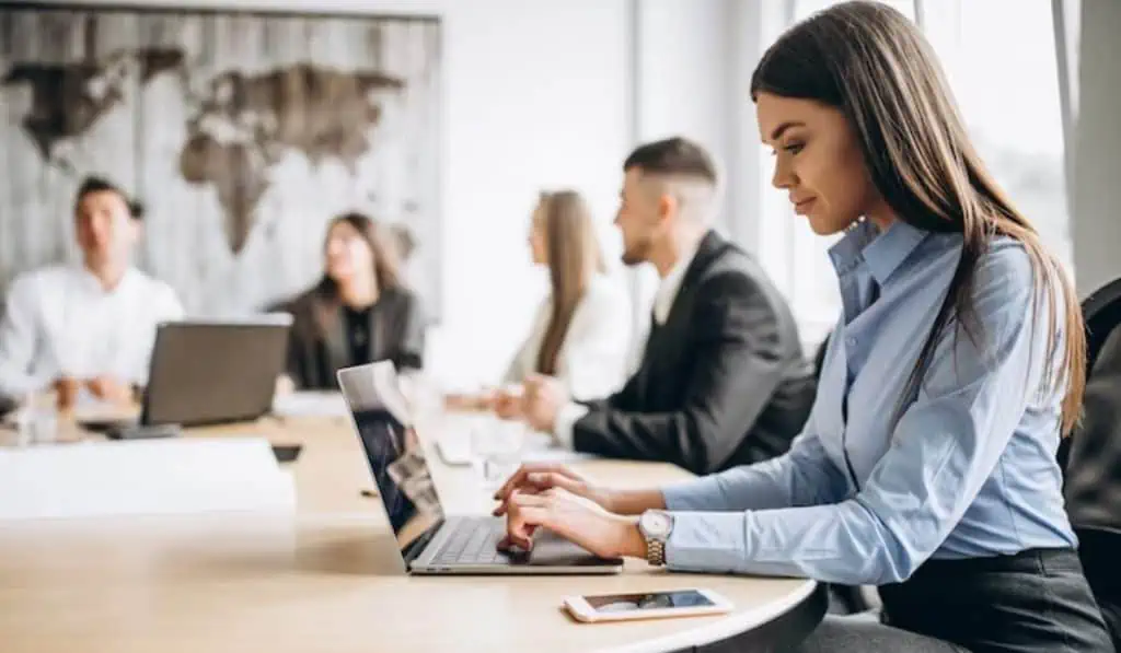 Jornada laboral en Colombia cambia de 48 a 47 horas este 15 de julio jornada laboral