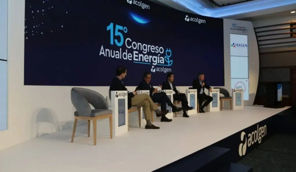 El reclamo de expertos al Gobierno Petro por intenciones de intervenir la CREG Congreso Anual de Energía