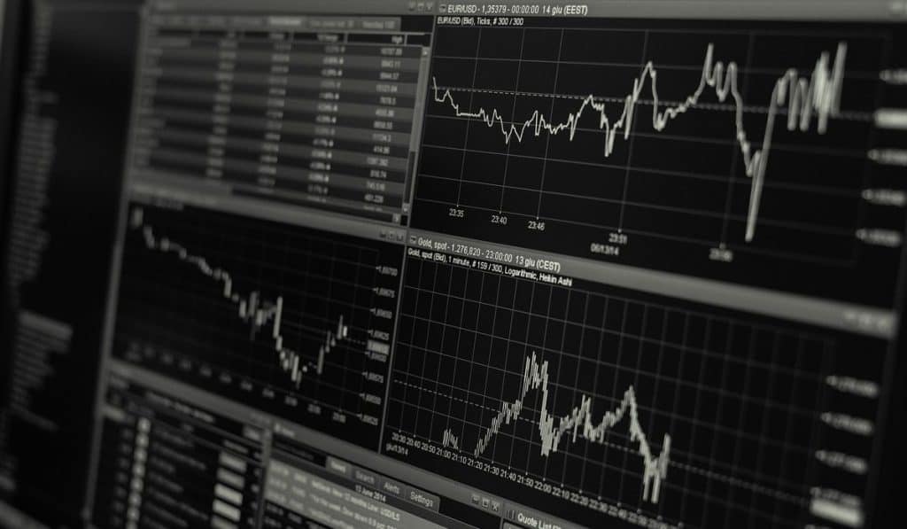 Menos inflación esperan expertos en encuesta de opinión financiera.