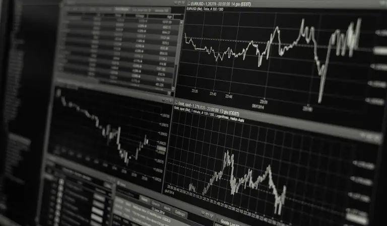 Menos inflación esperan expertos en encuesta de opinión financiera.