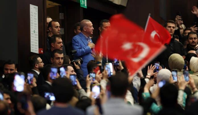 ¿Qué se juega Turquía en las elecciones presidenciales del domingo? Elecciones en Turquía: Resultados apuntan a segunda vuelta