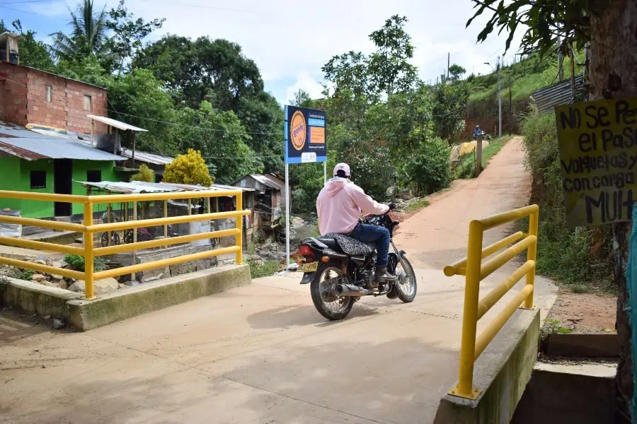 Aris Mining mejora la conectividad en municipios del nordeste de Antioquia con nuevas obras Aris Mining mejora la conectividad en municipios de Antioquia con proyectos de canalización de aguas.