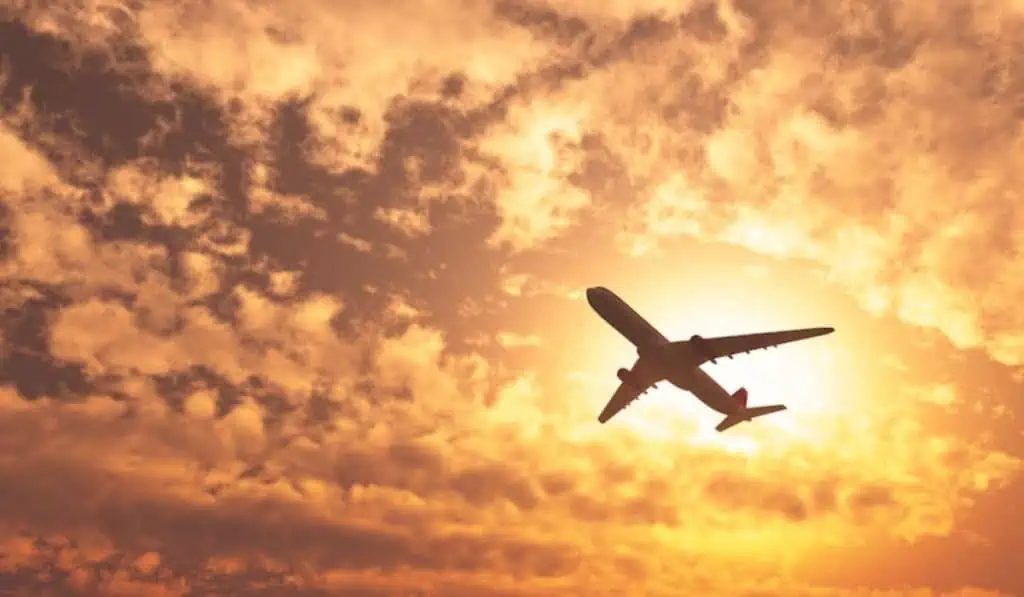 Tras billonarias pérdidas, aerolíneas de IATA ganarán en 2023; América Latina en rojo aerolíneas de IATA ganarán en 2023