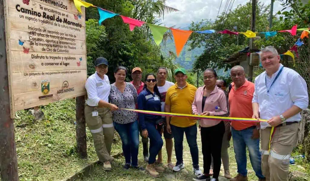Aris Mining entrega obras clave para recuperar caminos urbanos en Marmato (Caldas) Entrega de caminos urbanos de Aris Mining en Marmato, Caldas