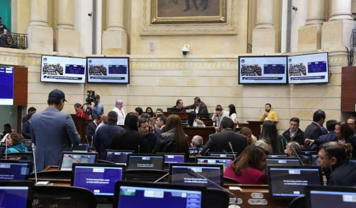 Congreso aprobó adición presupuestal Sesión del Congreso de Colombia