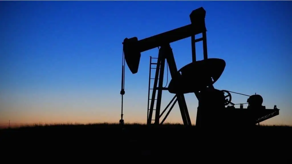 La billonaria cifra que dejará de recibir la reforma tributaria de Petro Arabia Saudita prorrogará recorte voluntario de petróleo hasta finales de 2023