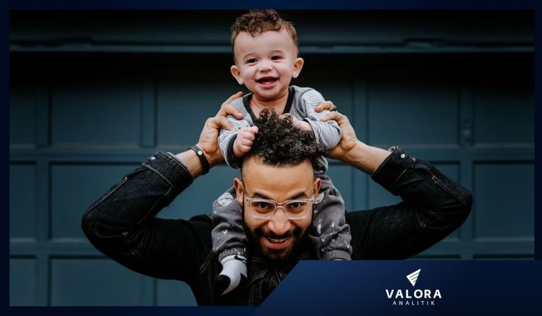 Día del padre en Colombia. 18 de junio. Foto: Kelly Sikkema kellysikkema en Unsplash