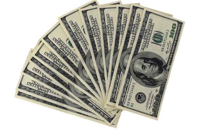 El dólar en Colombia sigue cotizándose a la baja en esta jornada.