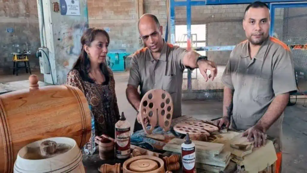 'Zasca Renacer': Iniciativa gubernamental que fomenta emprendimientos en la población carcelaria Los centros de reindustrialización ‘Zasca Renacer’ se implementarán por fases