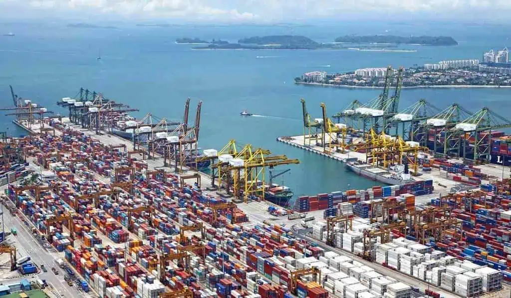 Conozca cómo el precio del dólar afecta o beneficia sus finanzas en Colombia Las exportaciones de Colombia siguen bajando.