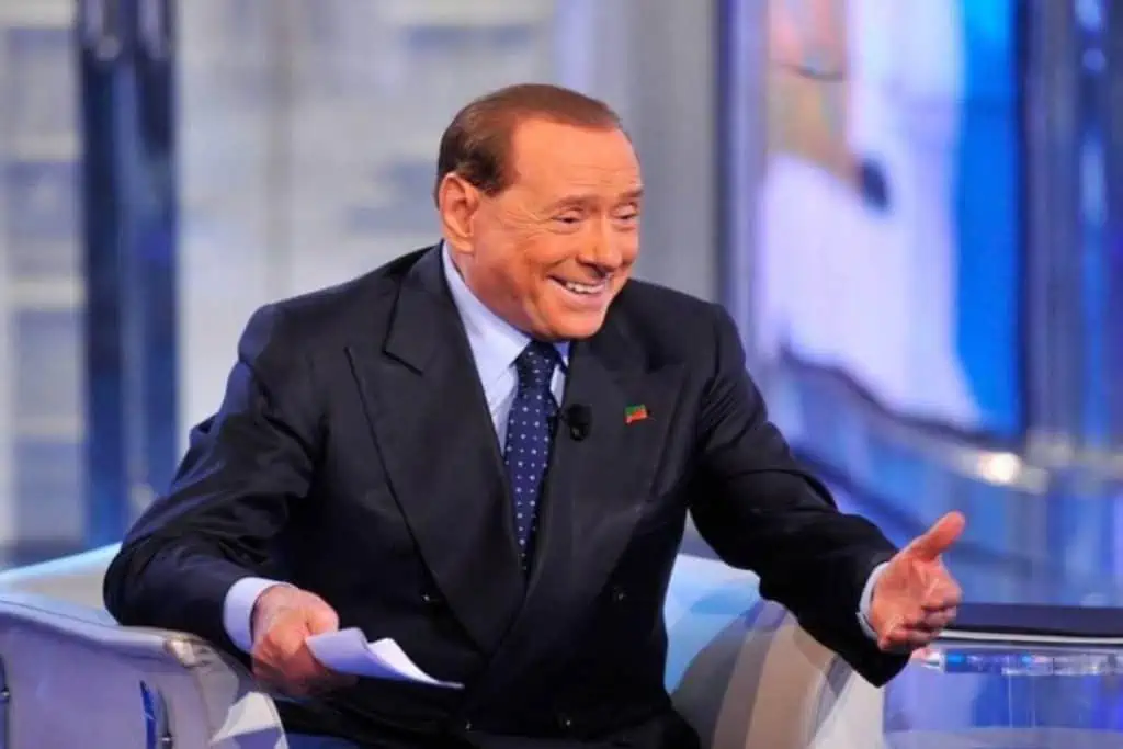Fallece Silvio Berlusconi, el controvertido ex primer ministro italiano, a los 86 años Fallece Silvio Berlusconi, el controvertido ex primer ministro italiano