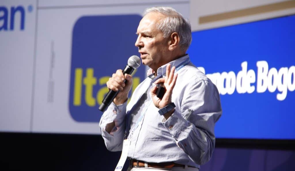 La visión diferente del ministro Bonilla y el superfinanciero Ferrari sobre criptomonedas en Colombi