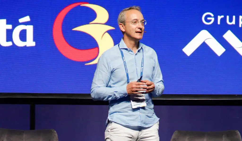 “Se trata de construir una nueva economía y no destruir”: Mario Pardo, de BBVA Colombia, en Asobancaria “Se trata de construir una nueva economía y no destruir la existente”: Mario Pardo, de BBVA Colombia, en Asobancaria