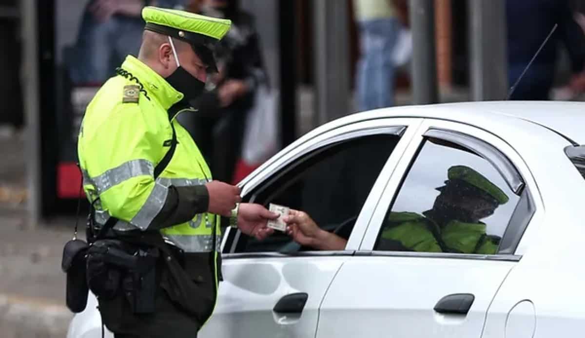 Conductores en Colombia que comentan esta infracción podrían ser llevados a la cárcel