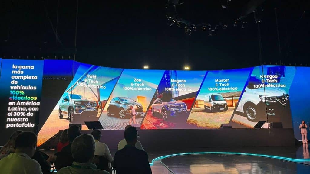 Evento Renault en Barranquilla donde presentó sus nuevos vehículos eléctricos en Colombia