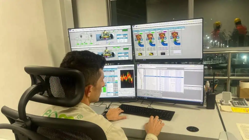 Al interior de la montaña: así funciona Hidroituango en 2023 Óma García en la sala de control