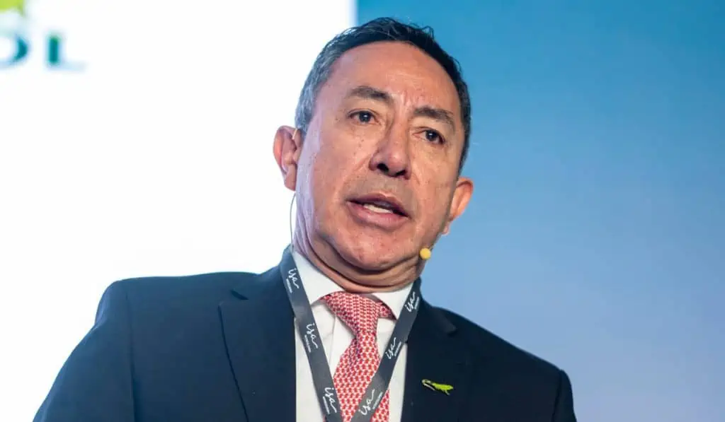 Ecopetrol cambia enfoque en Estrategia 2040 y vuelve a descartar fracking en Colombia Ricardo Roa, presidente de Ecopetrol, durante el Foro de Andeg 2023