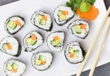 Pruebe probar diversos sushis con alimentos y sabores distintos.