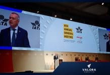 Willie Walsh, director de la IATA, en la apertura de su Asamblea Anual y la World Air Transport Summit en la ciudad de Estambul, Turquía.