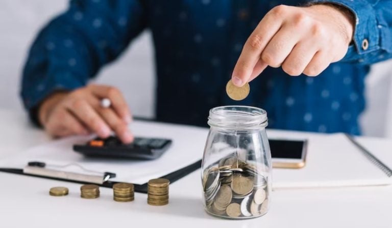 ¿Seguirán bajando las tasas de rentabilidad de las cuentas de ahorro en Colombia?