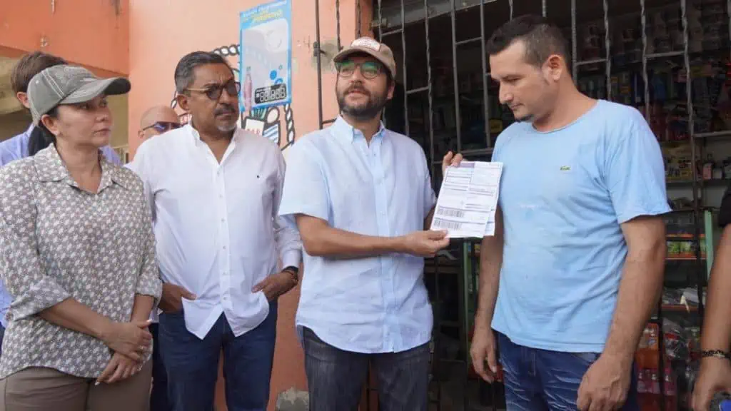 Alcalde de Barranquilla hace un llamado para que se ajusten tarifas de energía Alcalde de Barranquilla, Jaime Pumarejo Heins, pide que se ajusten tarifas de energía
