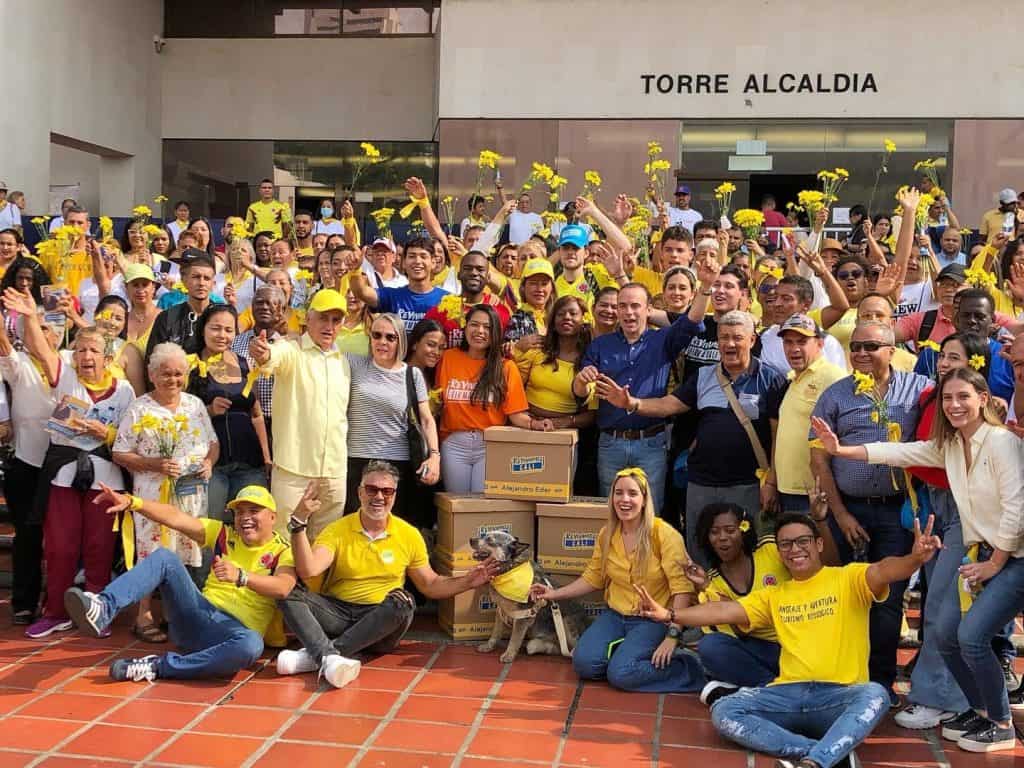 Alejandro Eder oficiliazó su candiatura en Cali