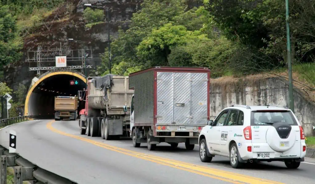 Así fue el derrumbe en Quetame en la vía Bogotá-Villavicencio: estas son las vías alternas Vía Bogotá Villavicencio